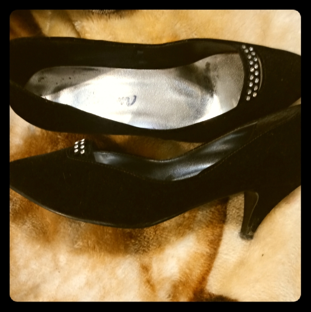 Dress shoes